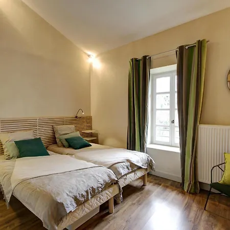 Historique Au Coeur Du Parc Du Pilat - 14 Pers, 3 Ch, 3 Sdb, Wifi, Jardin, Animaux Acceptes - Fr-1-496-136 بيت للعطل Sainte-Croix-en-Jarez