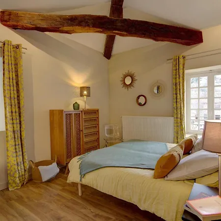 Historique Au Coeur Du Parc Du Pilat - 14 Pers, 3 Ch, 3 Sdb, Wifi, Jardin, Animaux Acceptes - Fr-1-496-136 *